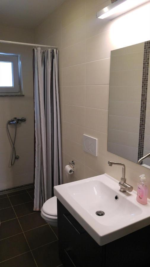 Kmetija Jogan, Wines & Apartments Pobegi Ngoại thất bức ảnh